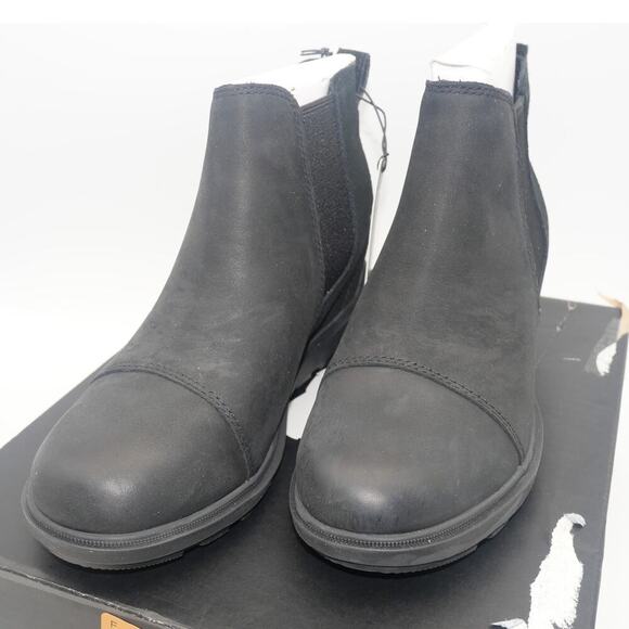 NEW SOREL Women's 6 Evie II Chelsea  Black Sea Salt  Ankle Boots Booties - Picture 1 of 8